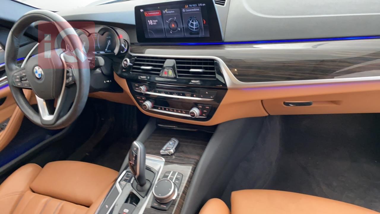 بی ئێم دەبڵیو سیریەس 5